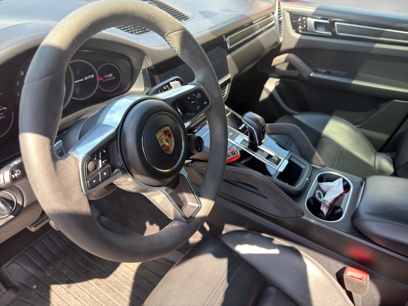 PORSCHE Cayenne GTS Coupé-image-18