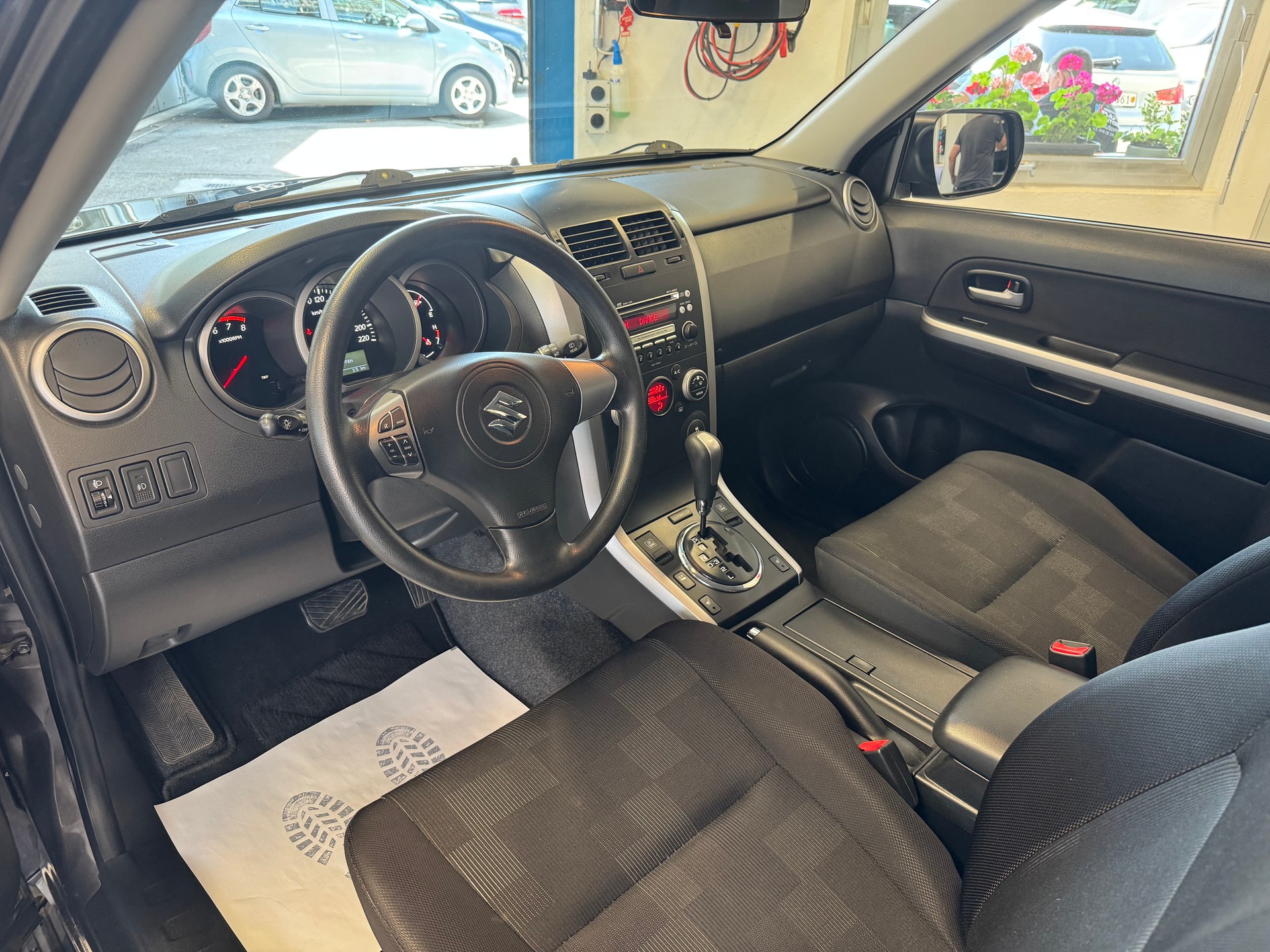 SUZUKI Grand Vitara 2.4 16V GL Top Automatic-image-7