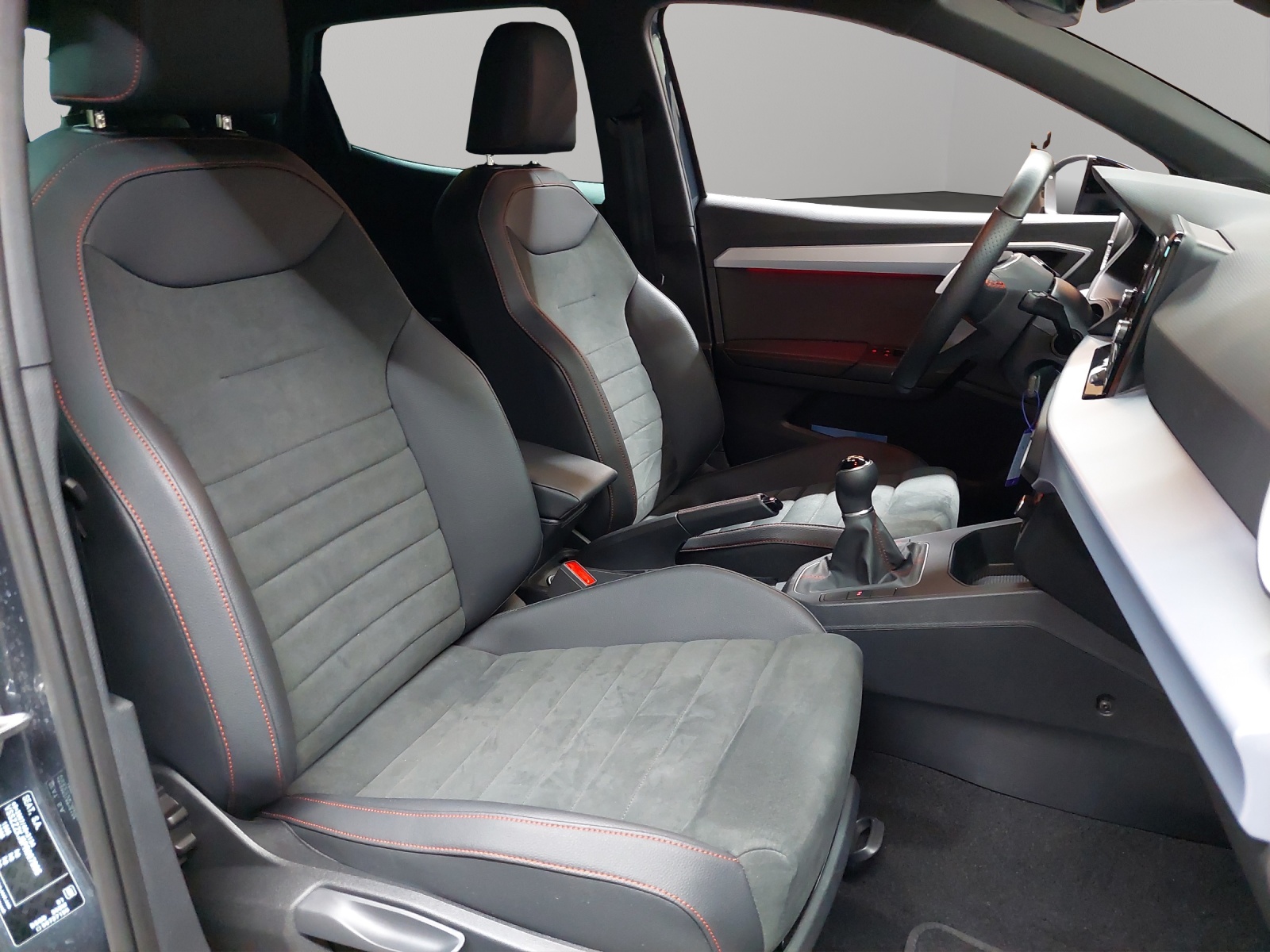 SEAT Ibiza 1.0 MPI Reference-image-8