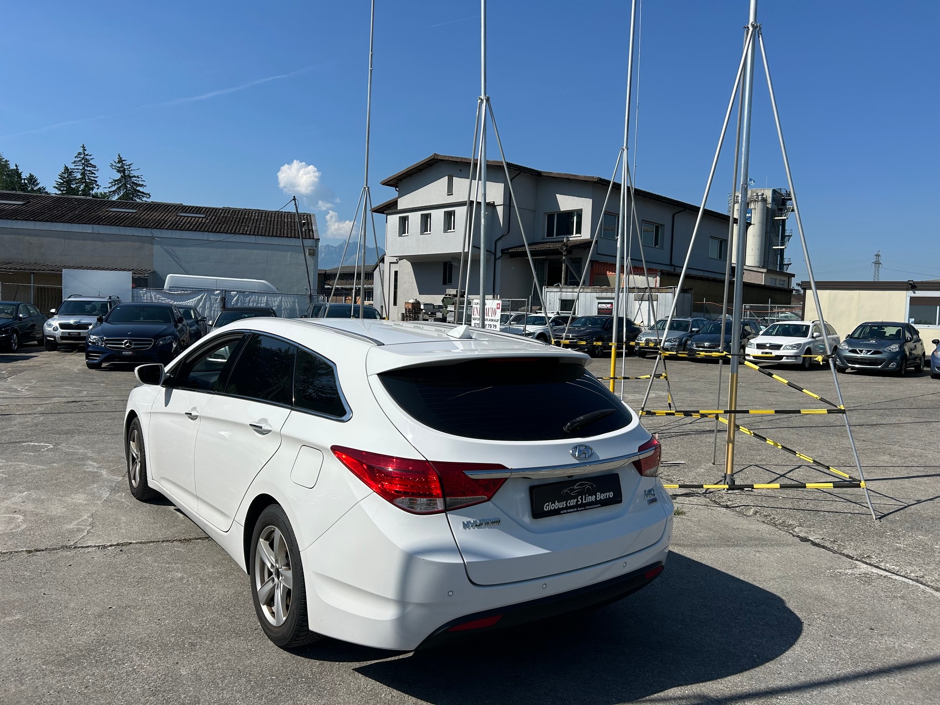 HYUNDAI i40-image-5