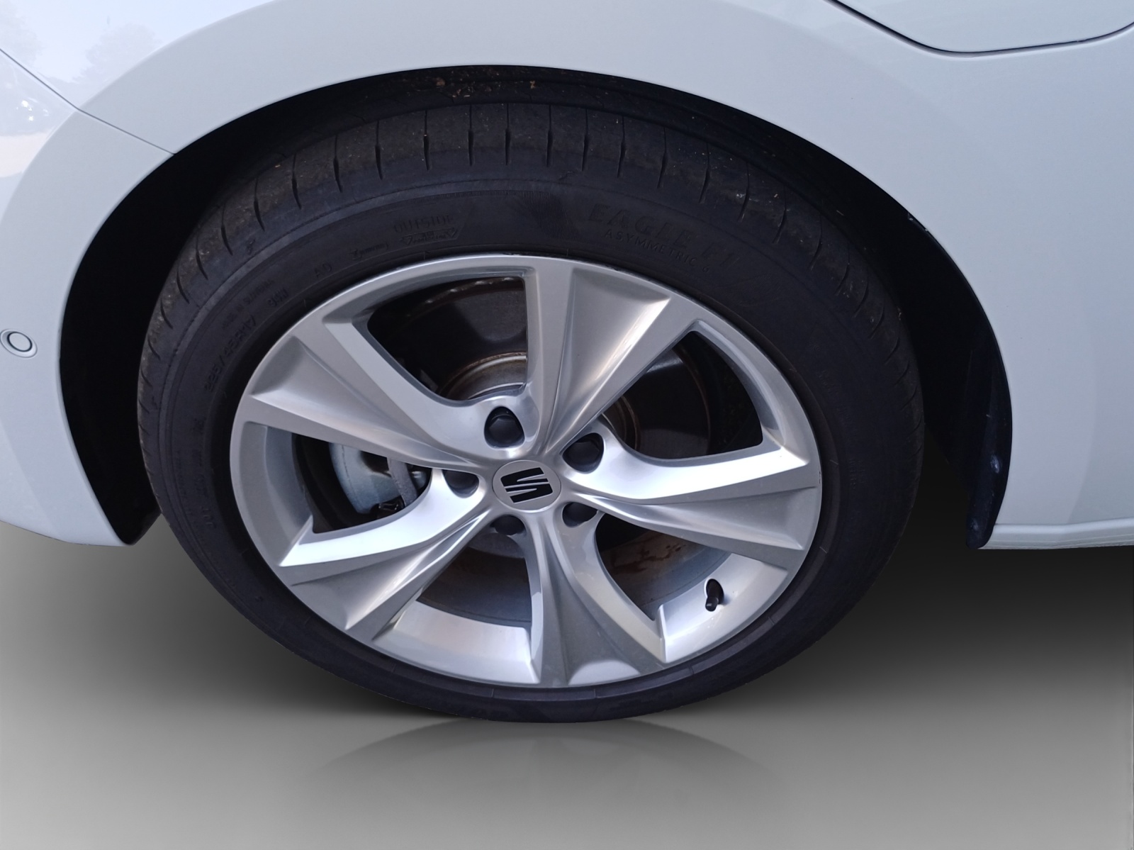 SEAT Leon ST 1.5 eHybrid pHEV DSG FR-image-13