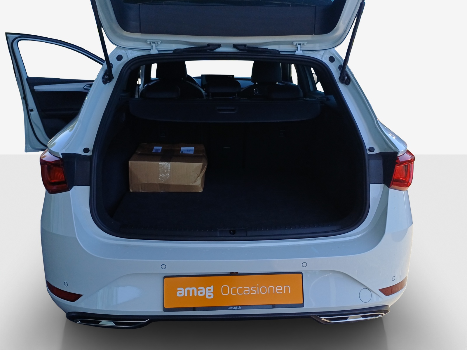 SEAT Leon ST 1.5 eHybrid pHEV DSG FR-image-12