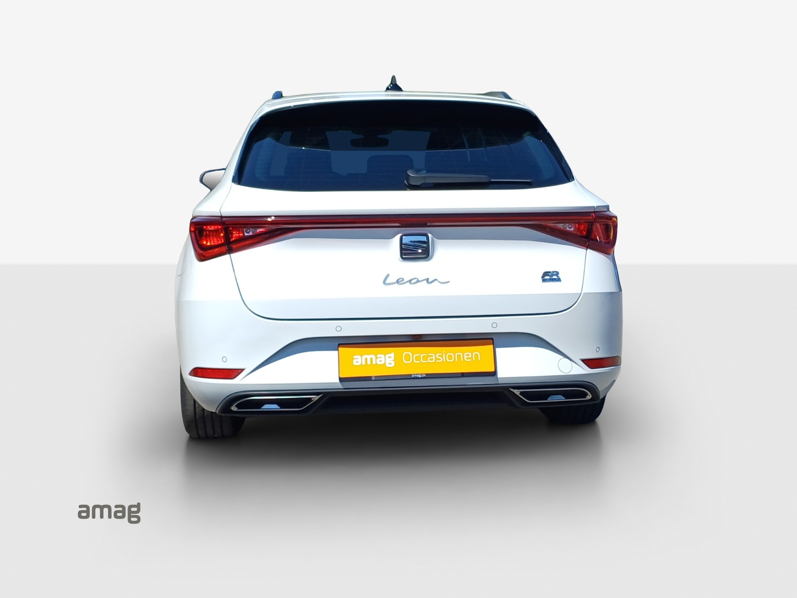 SEAT Leon ST 1.5 eHybrid pHEV DSG FR-image-3