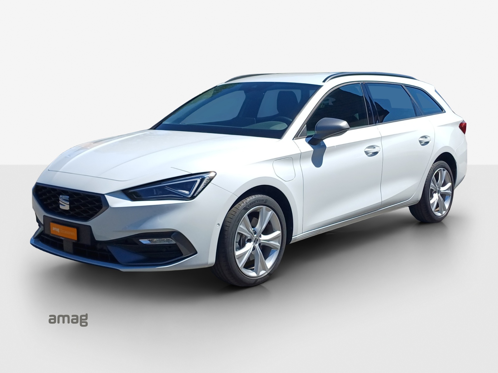 SEAT Leon ST 1.5 eHybrid pHEV DSG FR-image-0