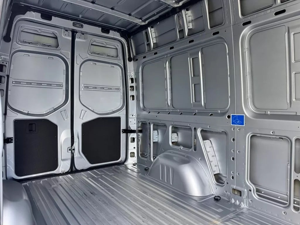 MERCEDES-BENZ Sprinter 319 CDI Standard 9G-TRONIC 4x4-image-5