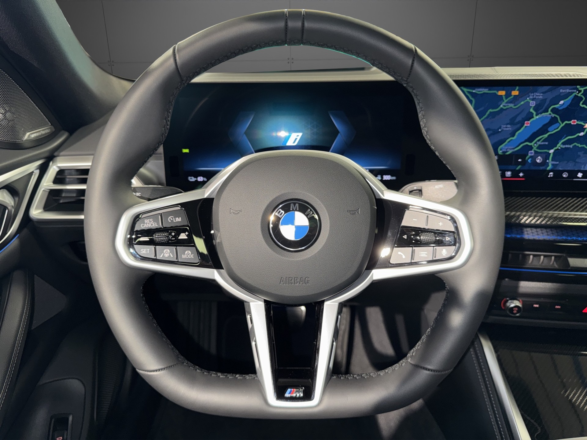 BMW i4 xDrive40-image-13