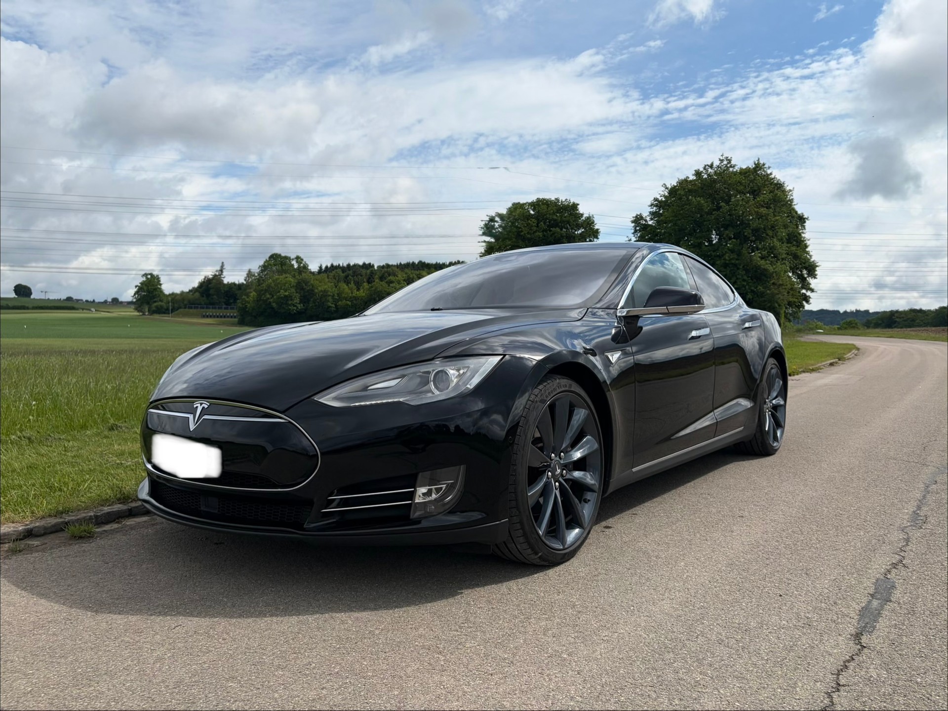 TESLA 90 D-image-1