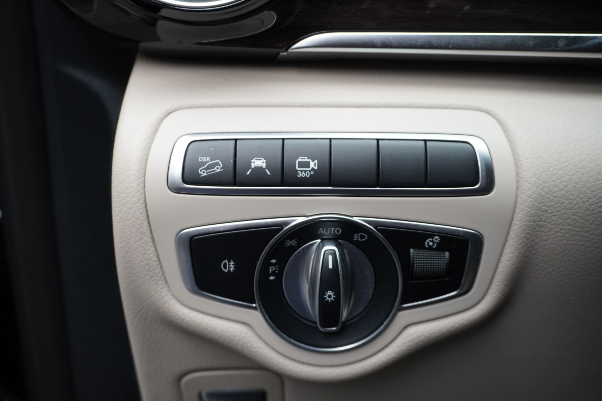 MERCEDES-BENZ V 300 d Swiss Edition Extralang 4M-image-6