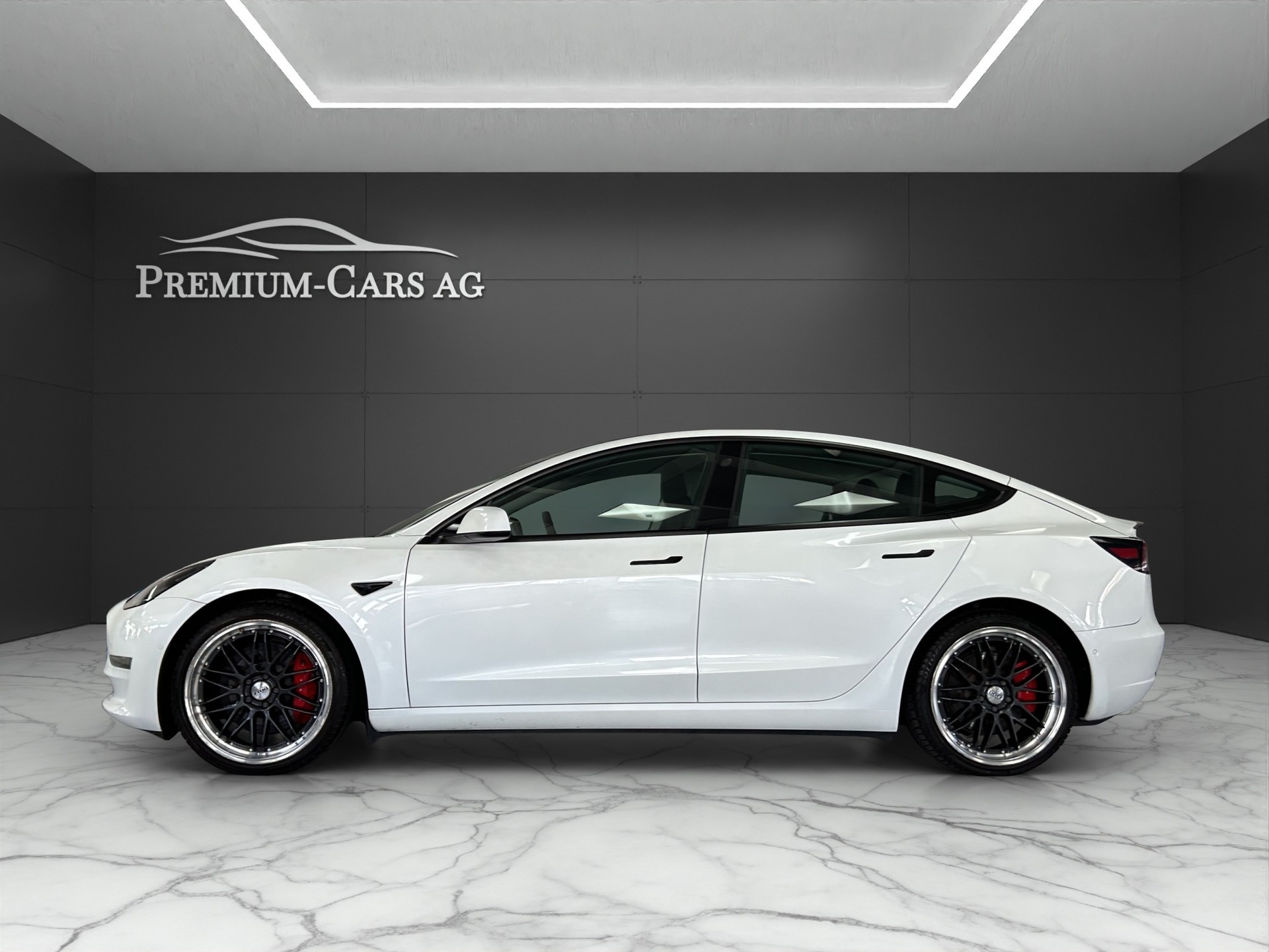 TESLA Model 3 Performance Dual Motor AWD-image-0