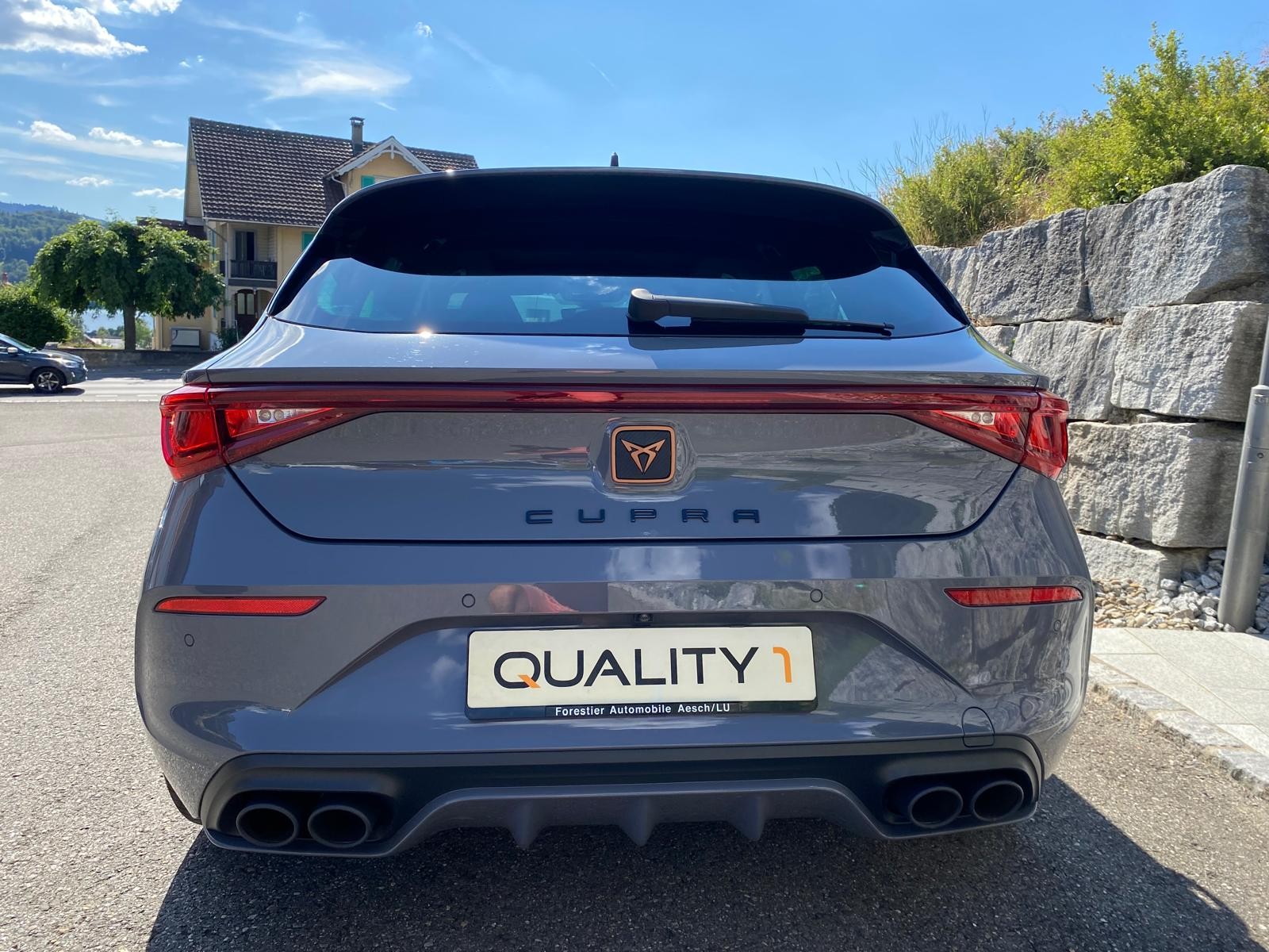 CUPRA LEON VZ 2.0 TSI DSG-image-3