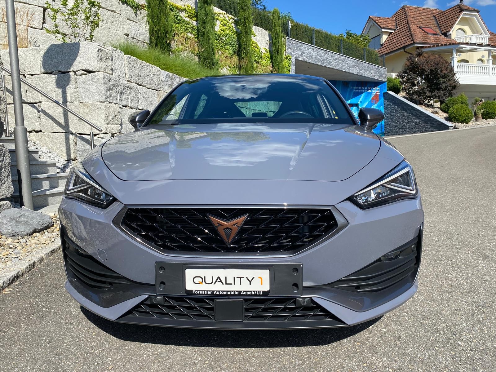 CUPRA LEON VZ 2.0 TSI DSG-image-4