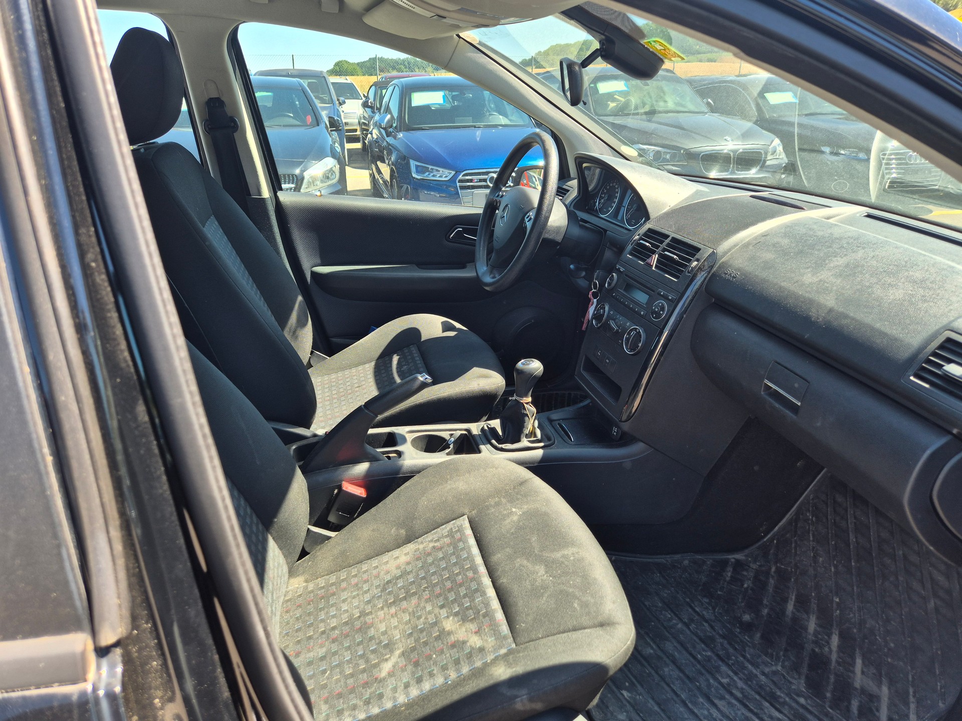 MERCEDES-BENZ A 160 (150) BlueEfficiency Classic-image-12