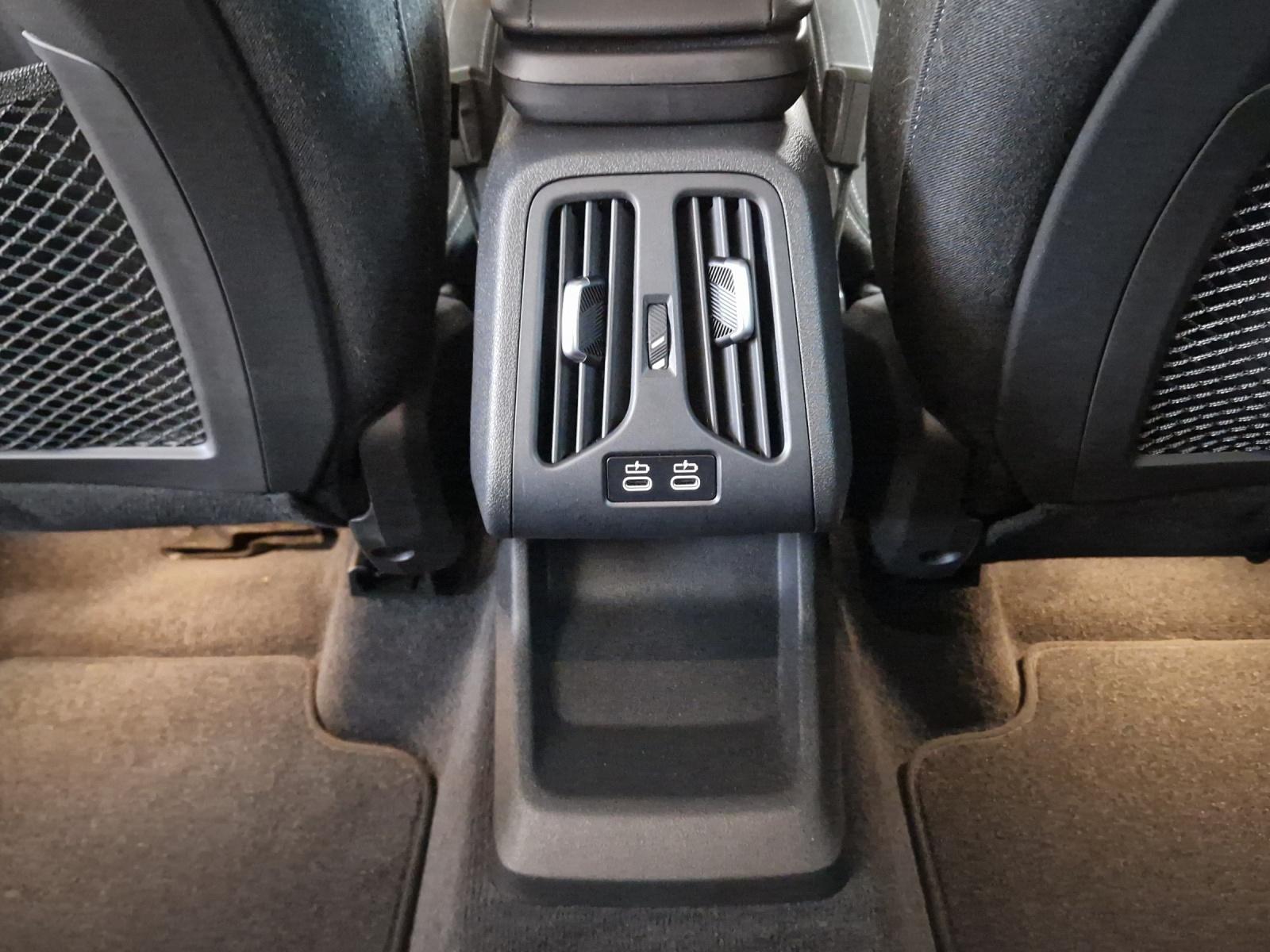 BMW X1 xDrive20d Steptronic-image-22