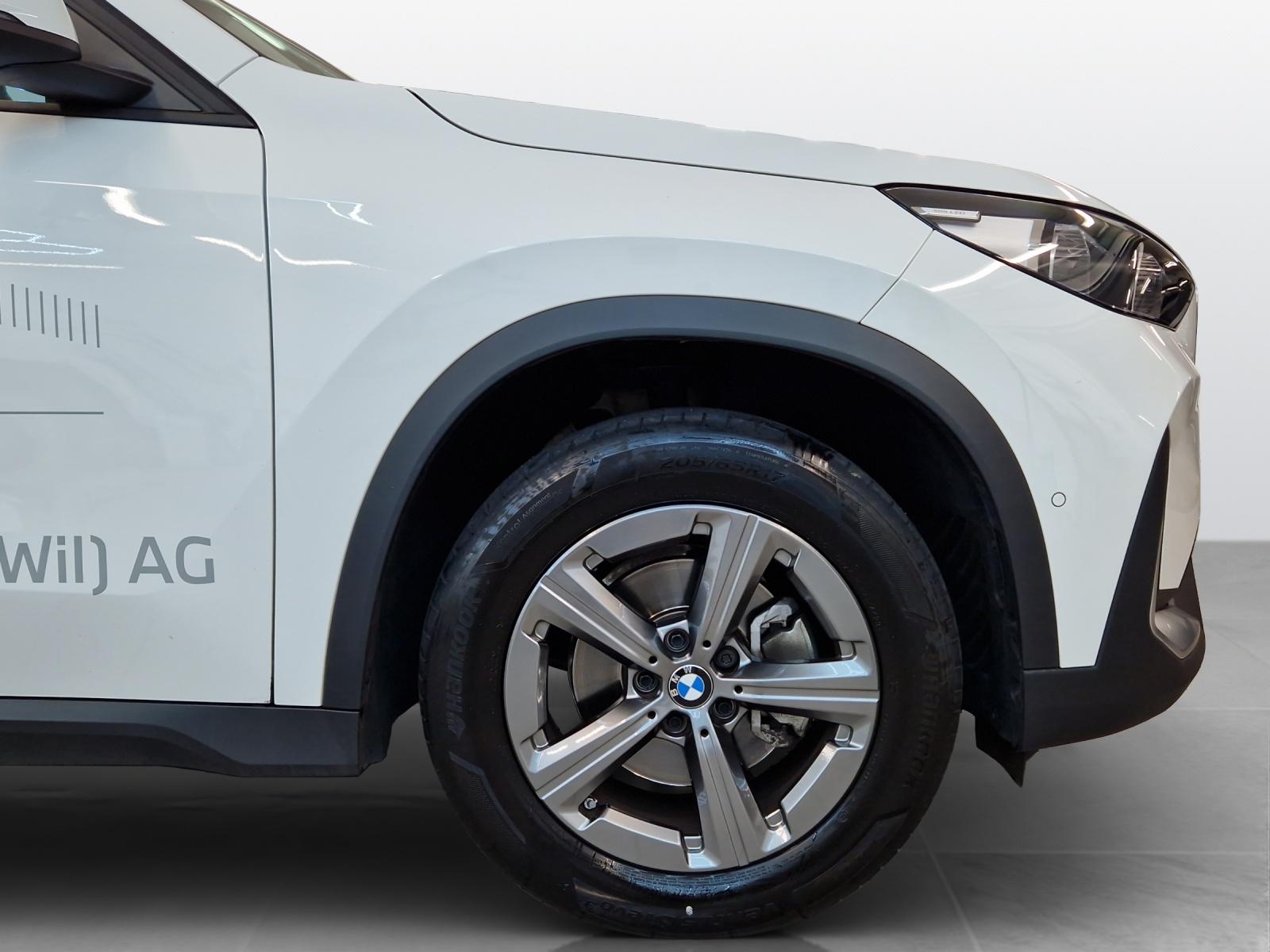 BMW X1 xDrive20d Steptronic-image-8