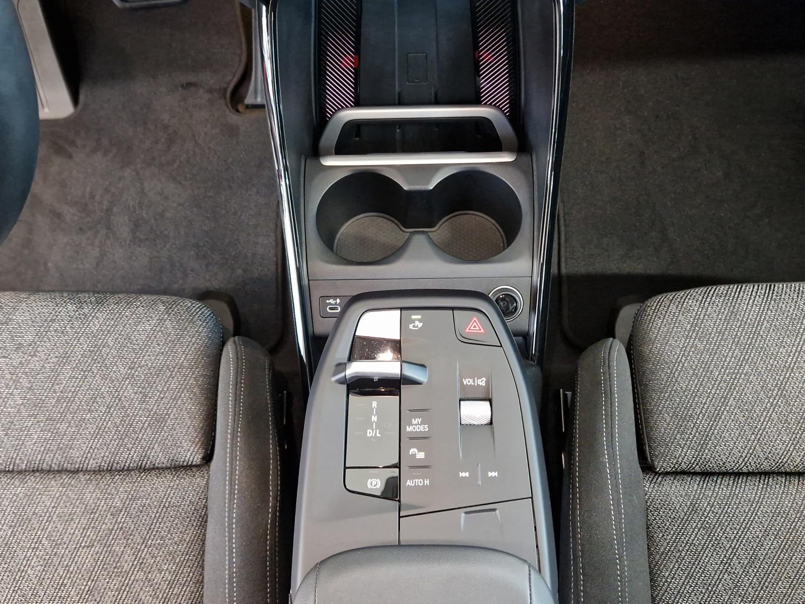 BMW X1 xDrive20d Steptronic-image-13