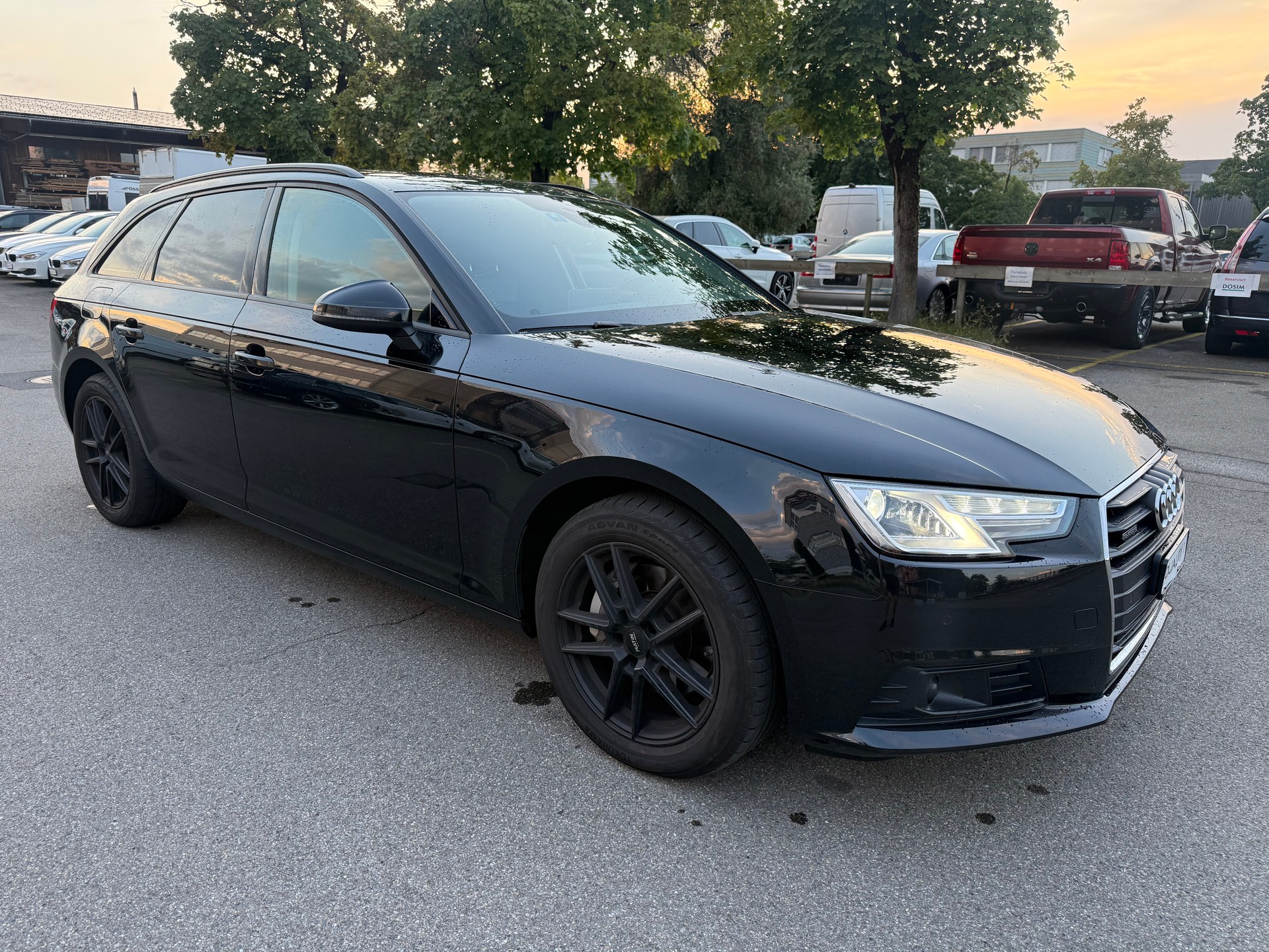 AUDI A4 Avant 2.0 TDI quattro S-tronic-image-2