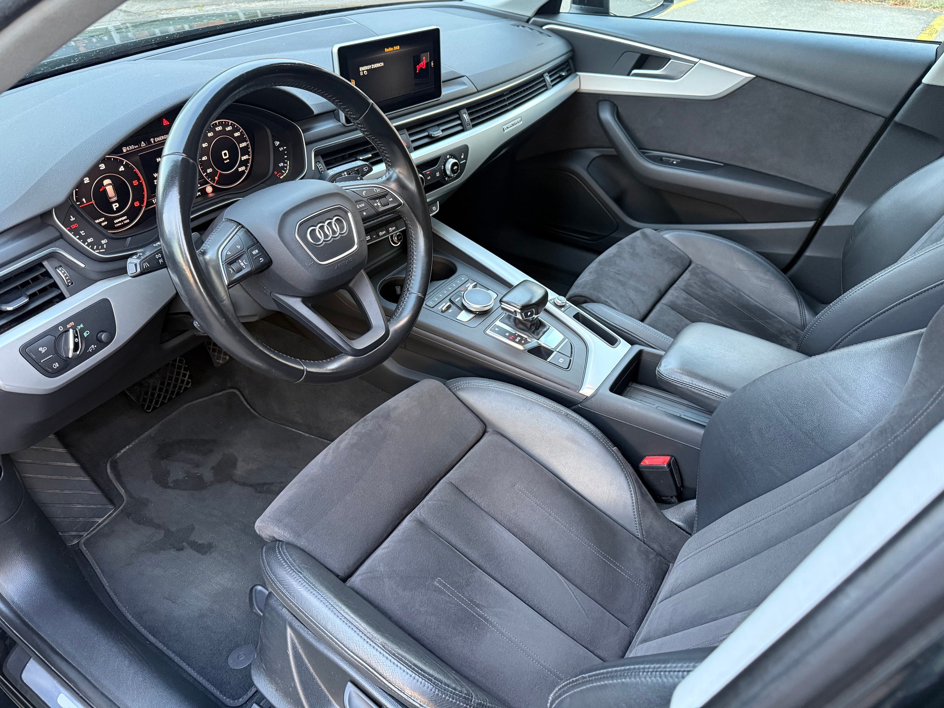AUDI A4 Avant 2.0 TDI quattro S-tronic-image-9