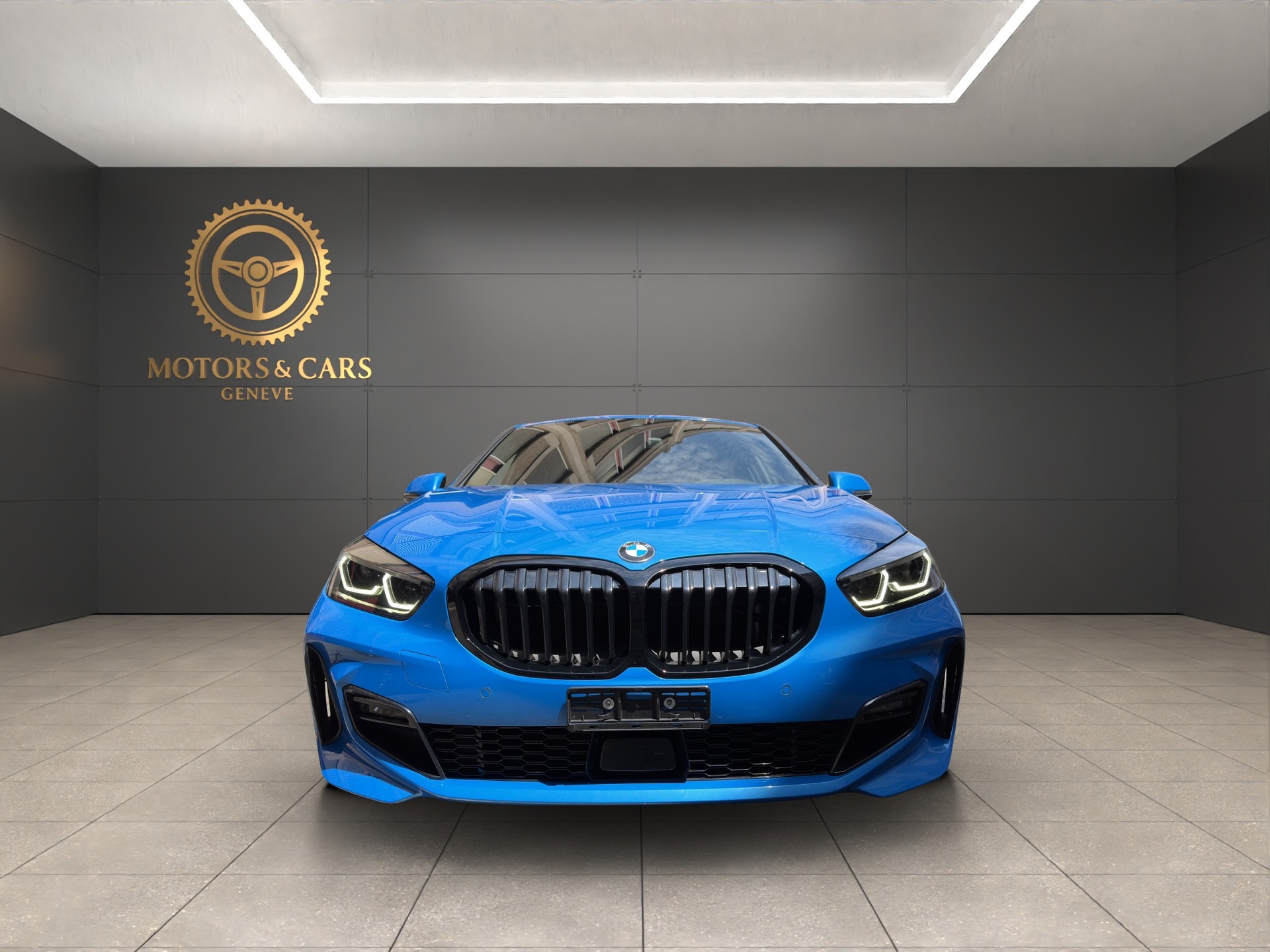 BMW 120i M Sport Steptronic-image-2
