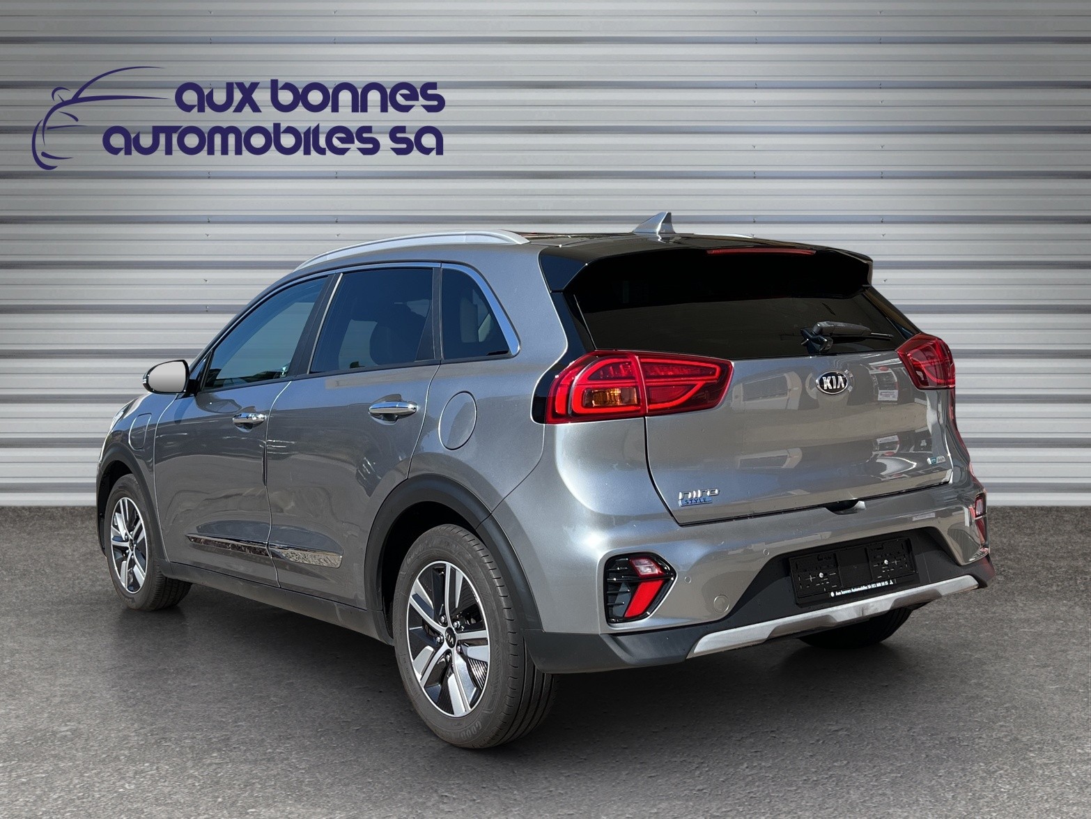 KIA Niro 1.6GDi Plug-in Hybrid Style DCT-image-1