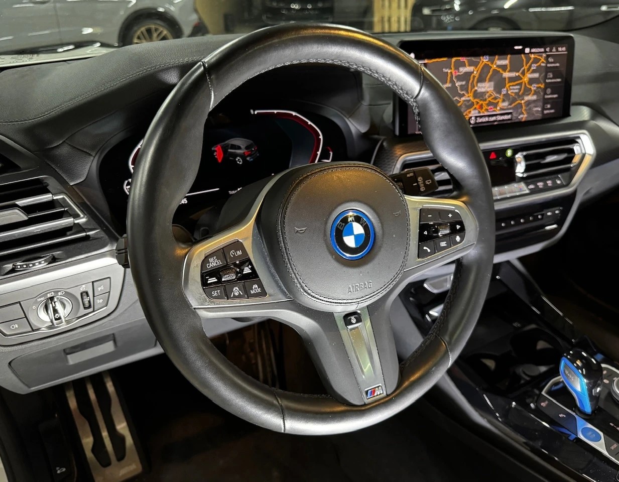 BMW iX3 Inspiring M Sport 286PS Facelift-image-9