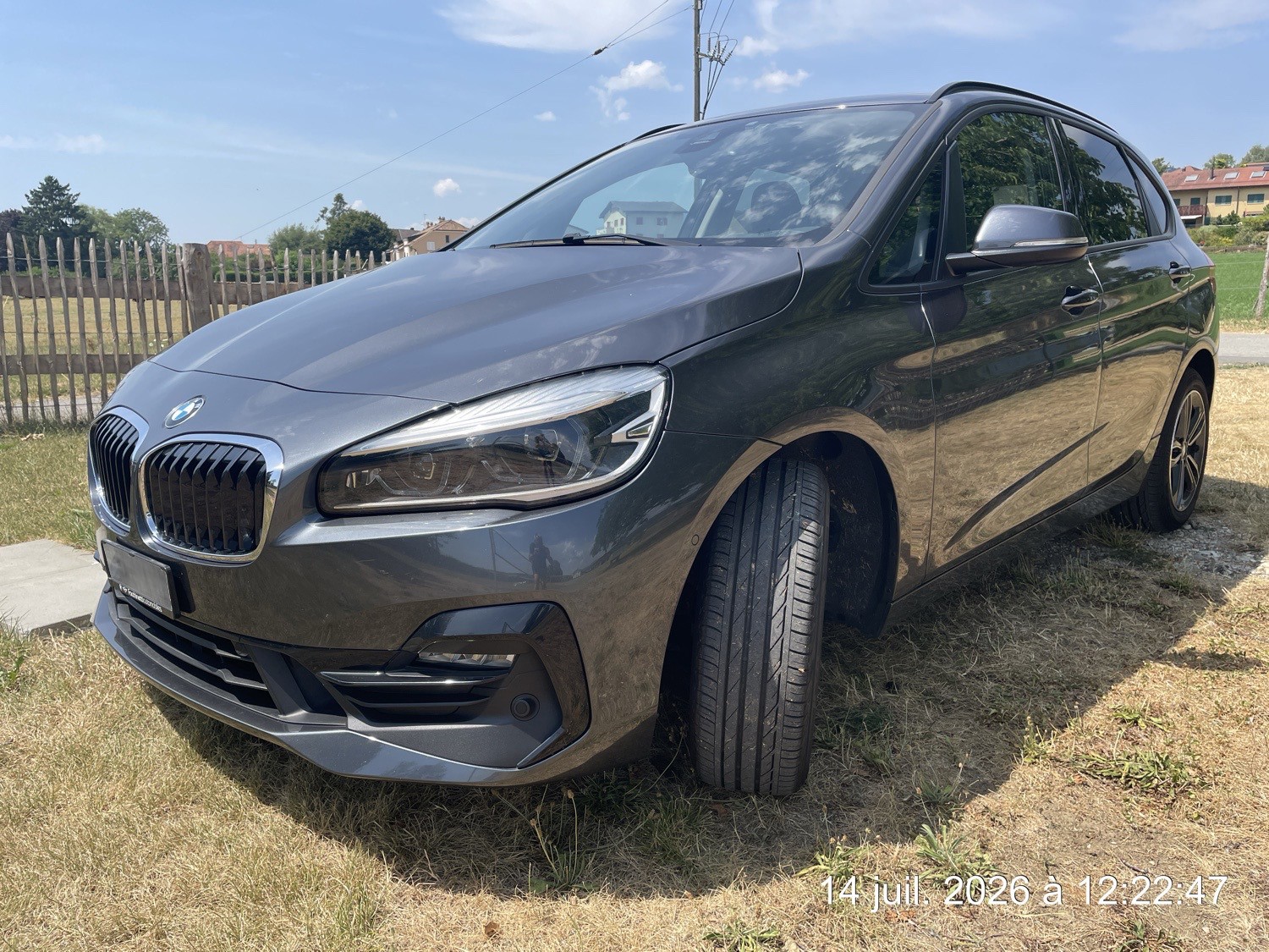 BMW 218d xDrive-image-0