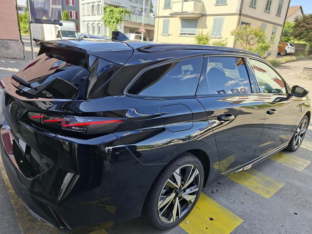 PEUGEOT 308 SW 1.2 Hybrid GT-image-22