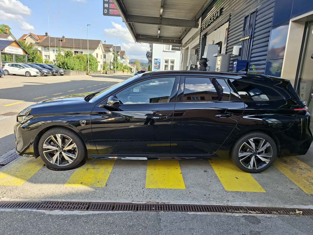 PEUGEOT 308 SW 1.2 Hybrid GT-image-3