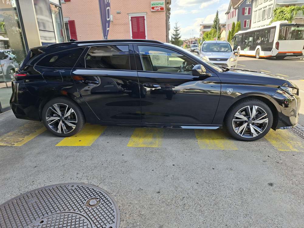 PEUGEOT 308 SW 1.2 Hybrid GT-image-5