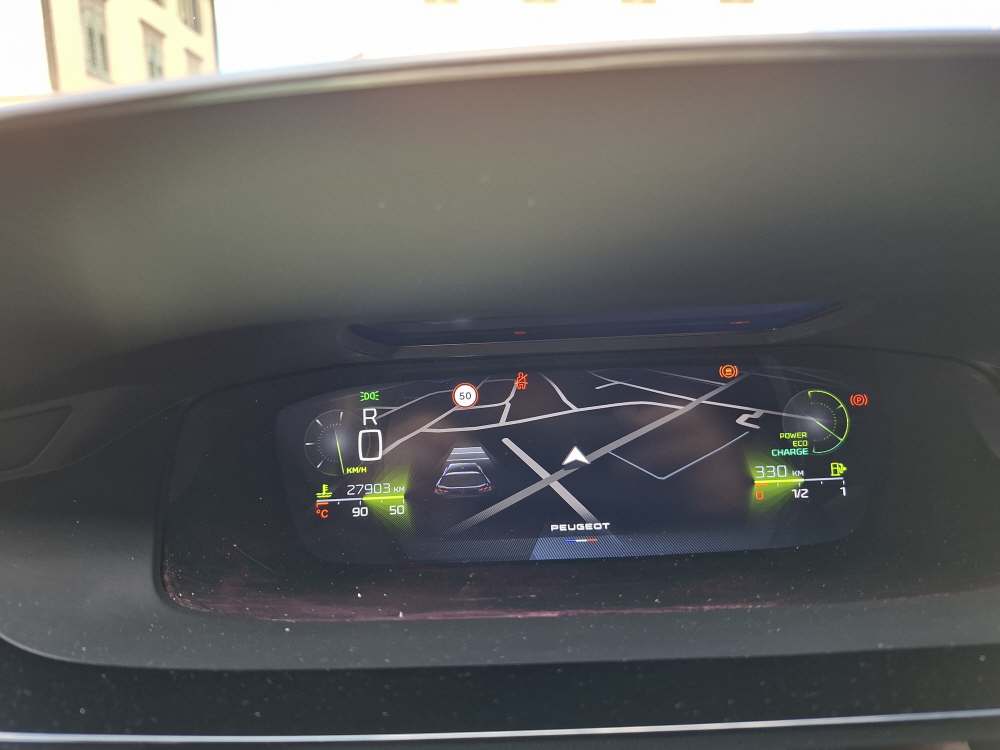 PEUGEOT 308 SW 1.2 Hybrid GT-image-13