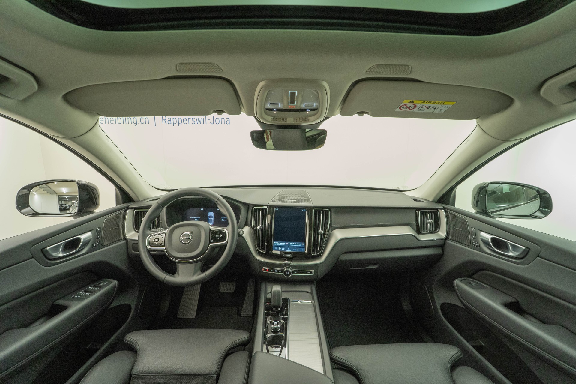 VOLVO XC60 2.0 T8 TE Ultimate Dark eAWD-image-5