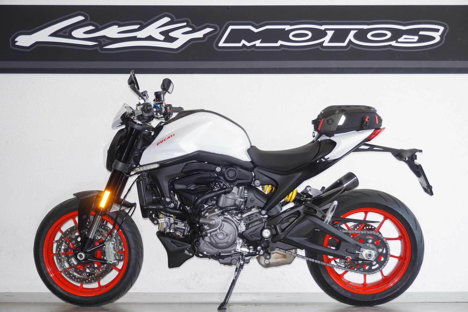 DUCATI Monster+ 937
