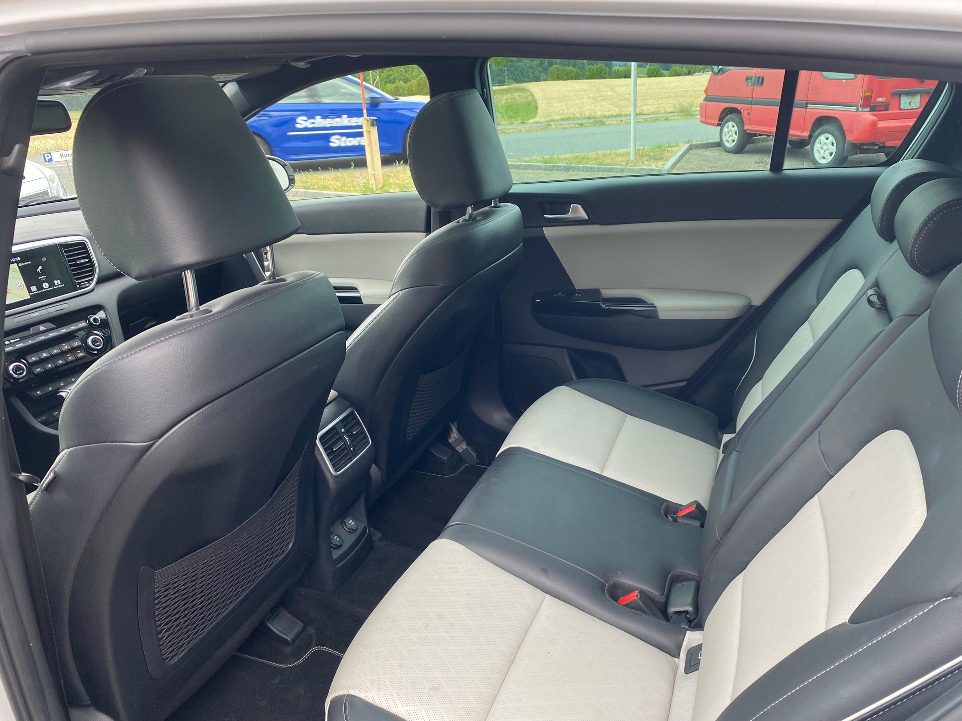 KIA Sportage 1.6 T-GDi Style GT-Line-image-6