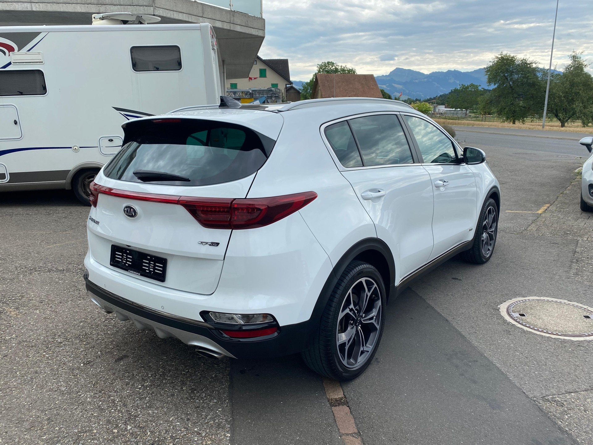 KIA Sportage 1.6 T-GDi Style GT-Line-image-3