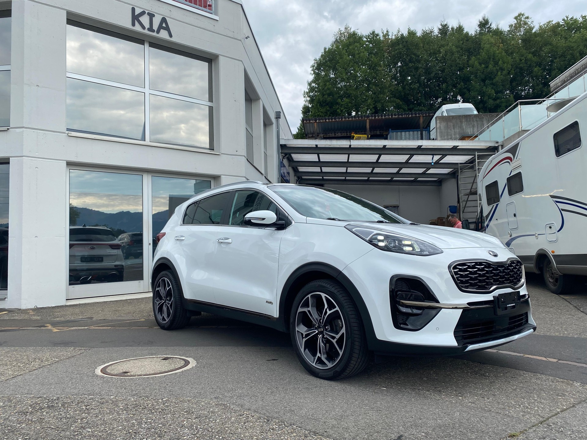 KIA Sportage 1.6 T-GDi Style GT-Line-image-2