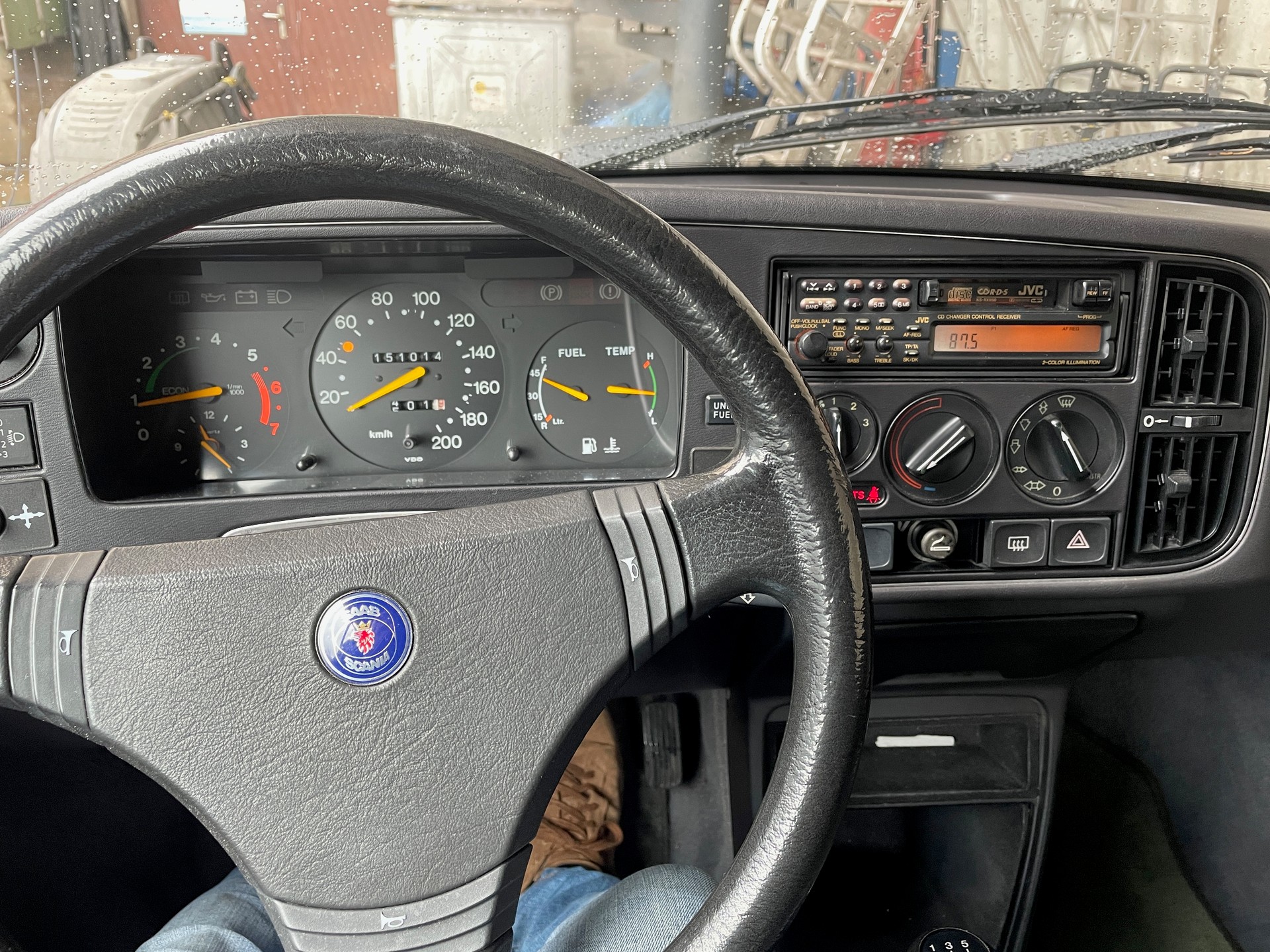 SAAB 900i 2.0-16-image-6