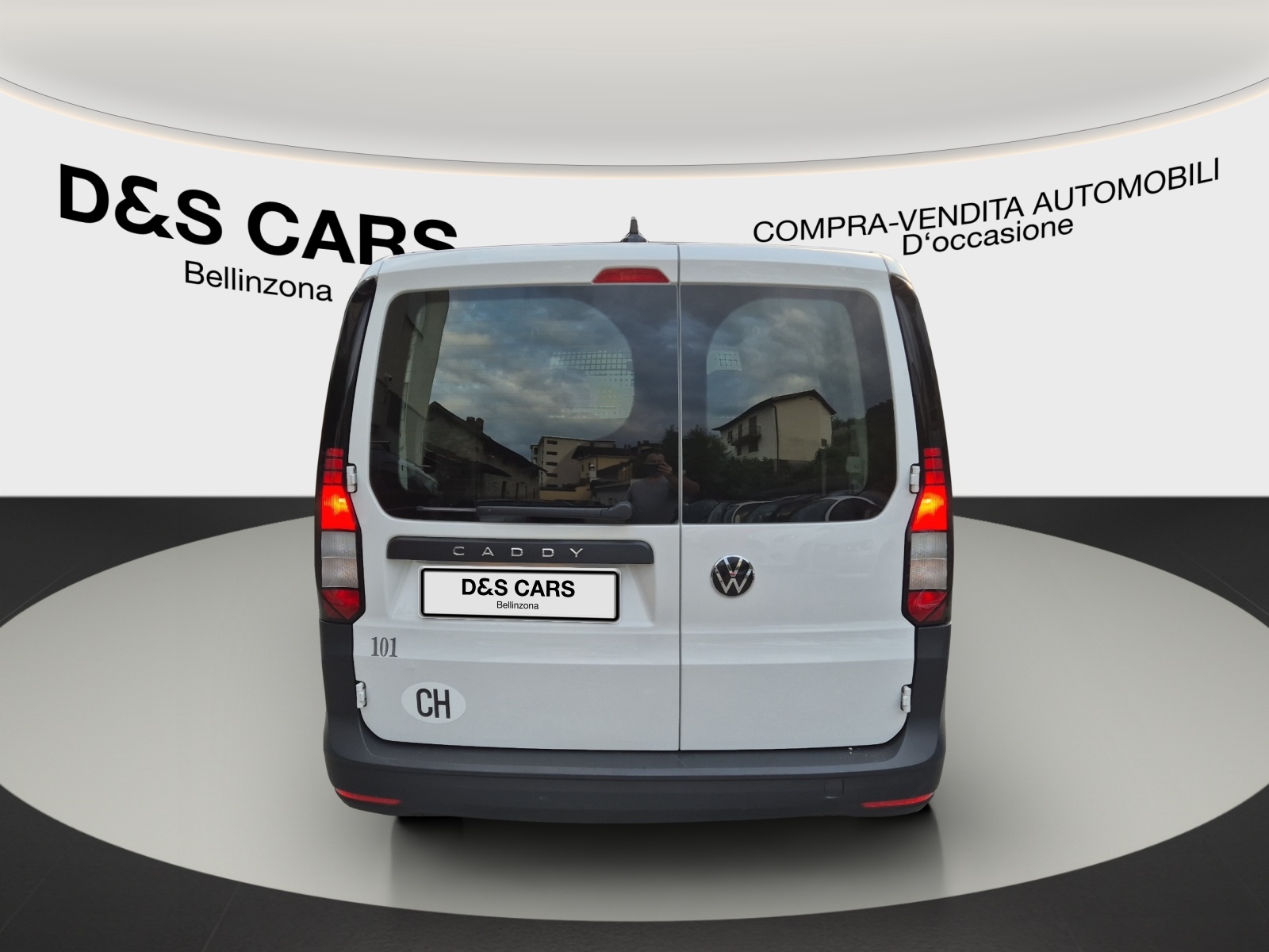 VW Caddy Kombi 2.0TDI Entry-image-4