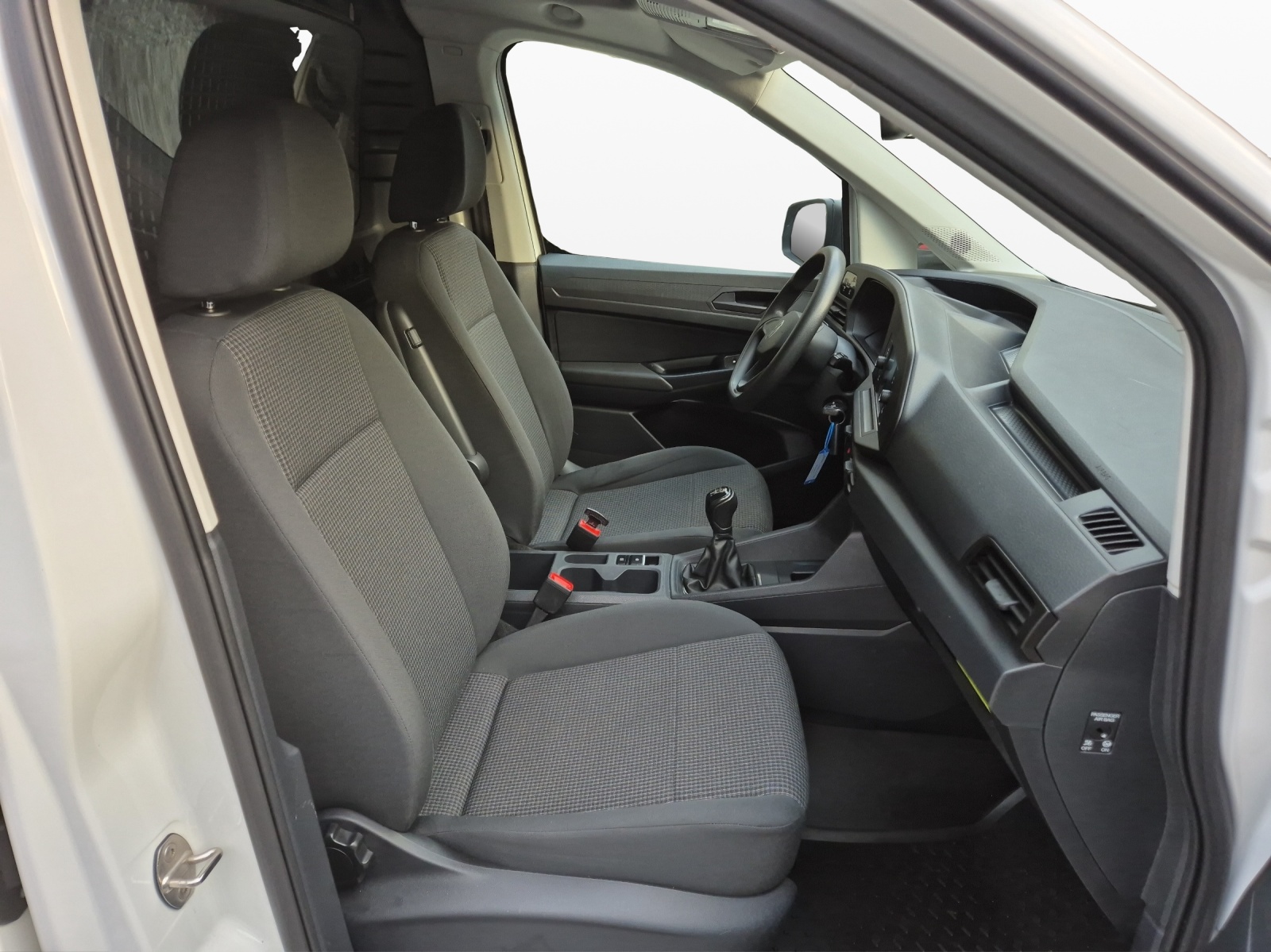 VW Caddy Kombi 2.0TDI Entry-image-12