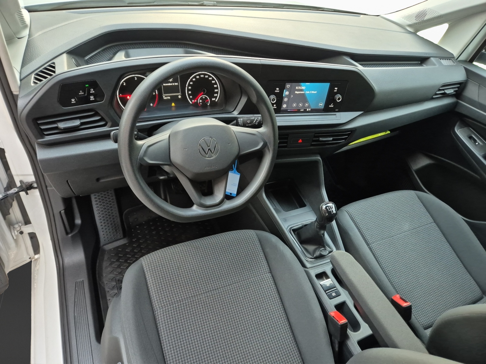 VW Caddy Kombi 2.0TDI Entry-image-8