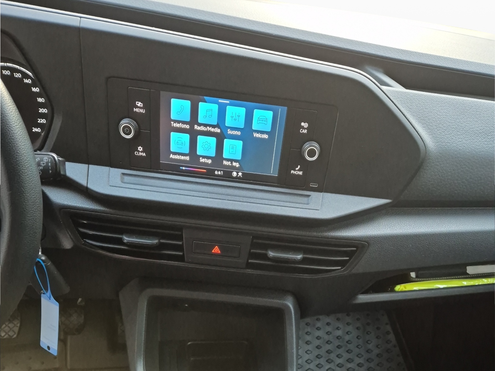 VW Caddy Kombi 2.0TDI Entry-image-11