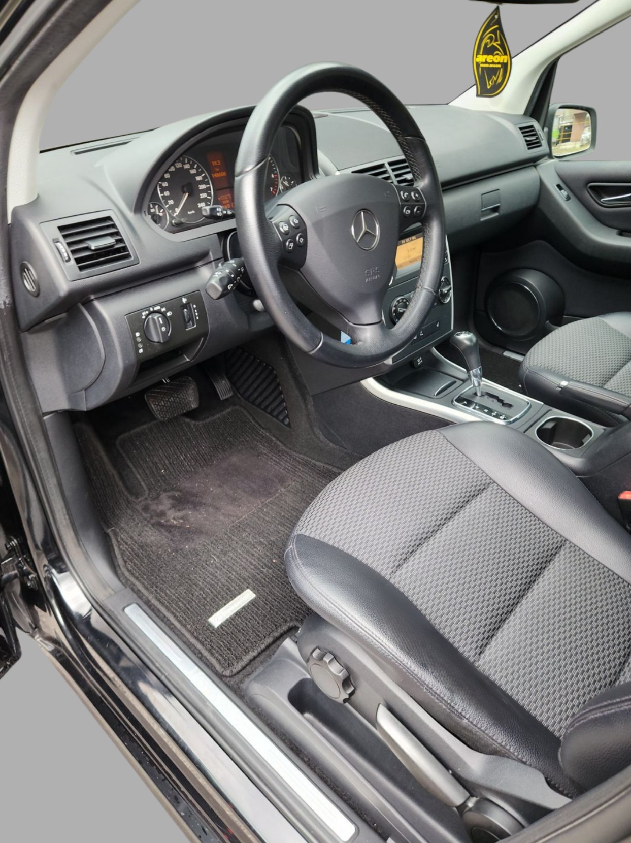 MERCEDES-BENZ A 180 (170) Avantgarde Autotronic-image-12