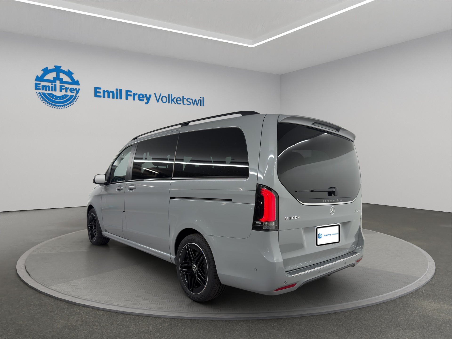 MERCEDES-BENZ V 300 d Swiss Ed. lang 4matic Van-showroom-element-2