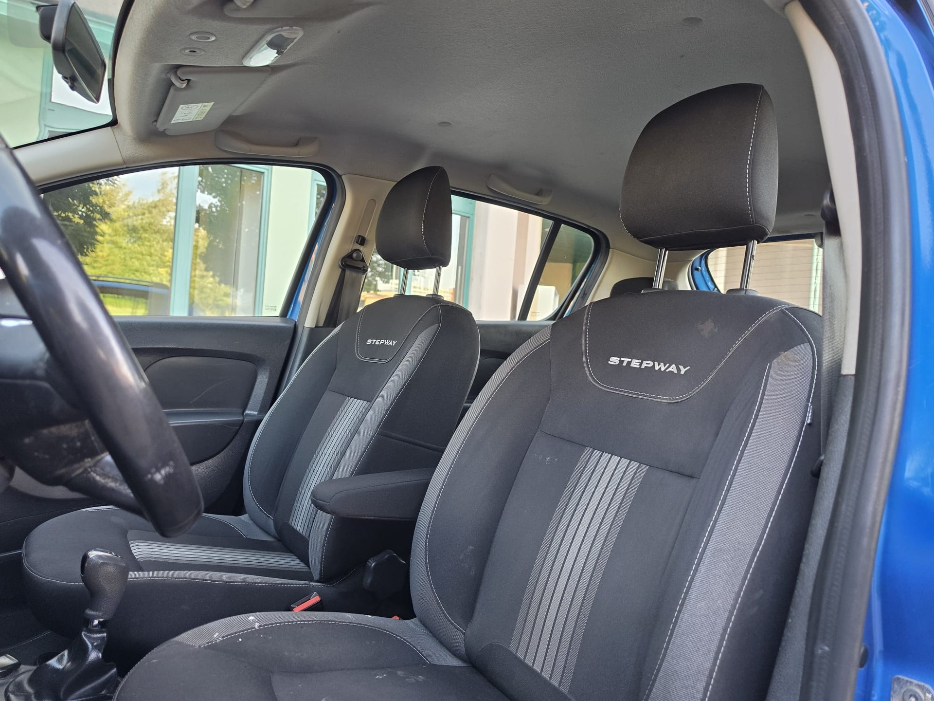 DACIA Sandero TCe 90 Stepway Unlimited 2 Automatic-image-9