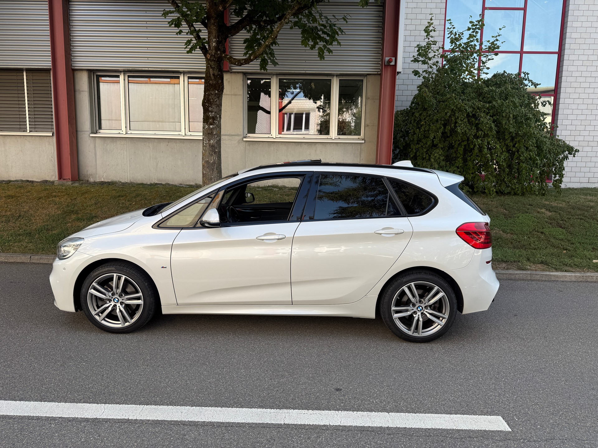 BMW xDrive M Sport - Panorama | AHK | MFK 05/2026 | CH-Fahrzeug-image-1