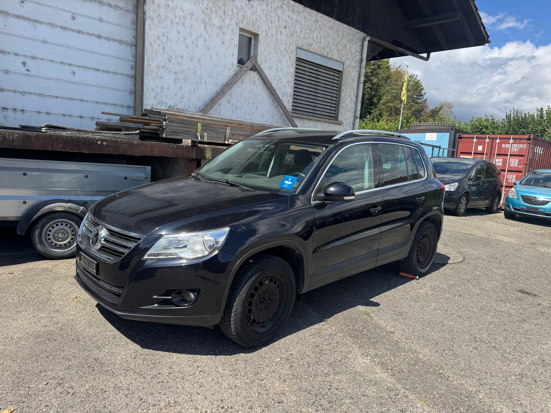 VW Tiguan 2.0 TSI Trend&Fun Tiptronic-image-1