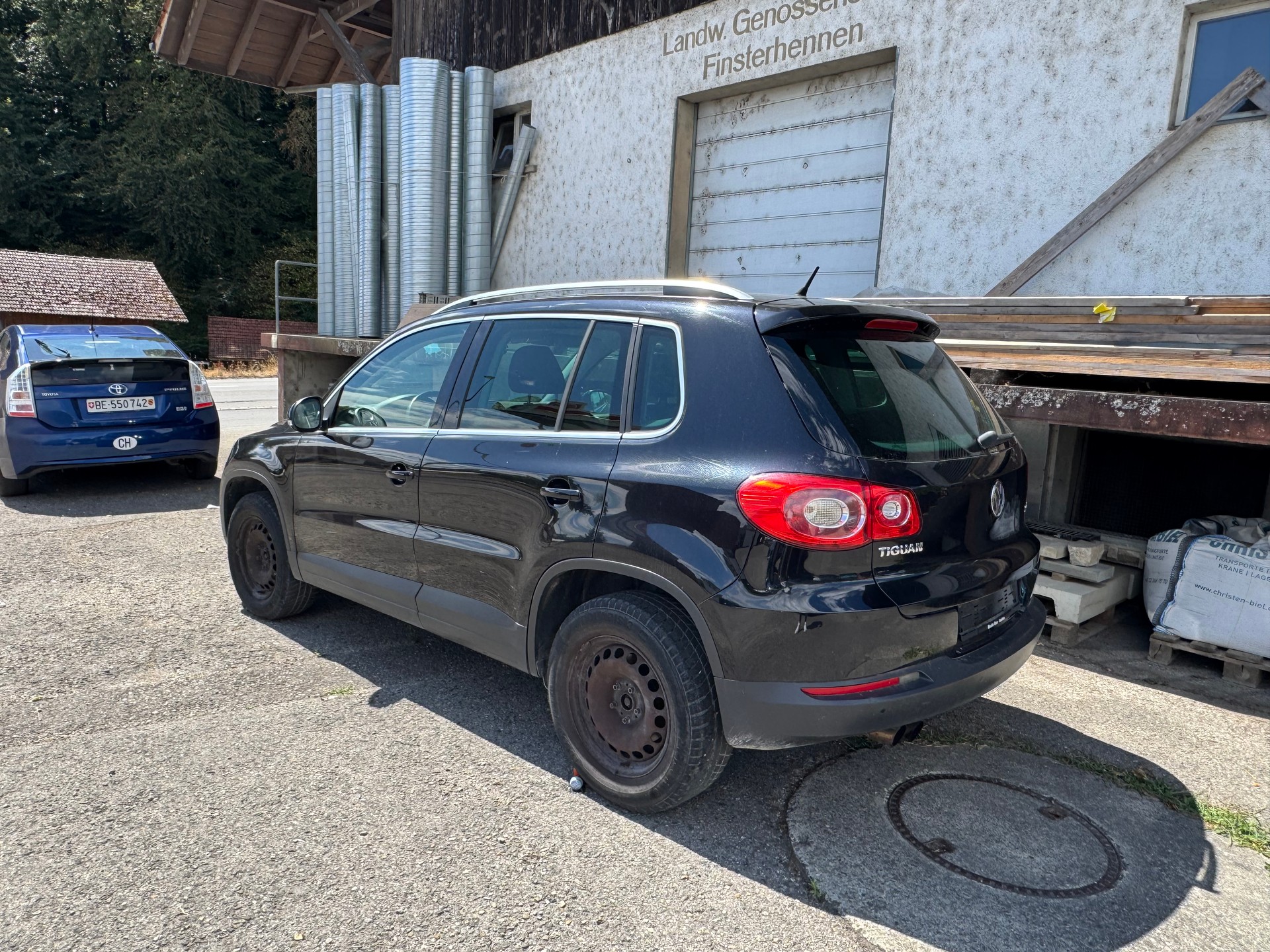 VW Tiguan 2.0 TSI Trend&Fun Tiptronic-image-3