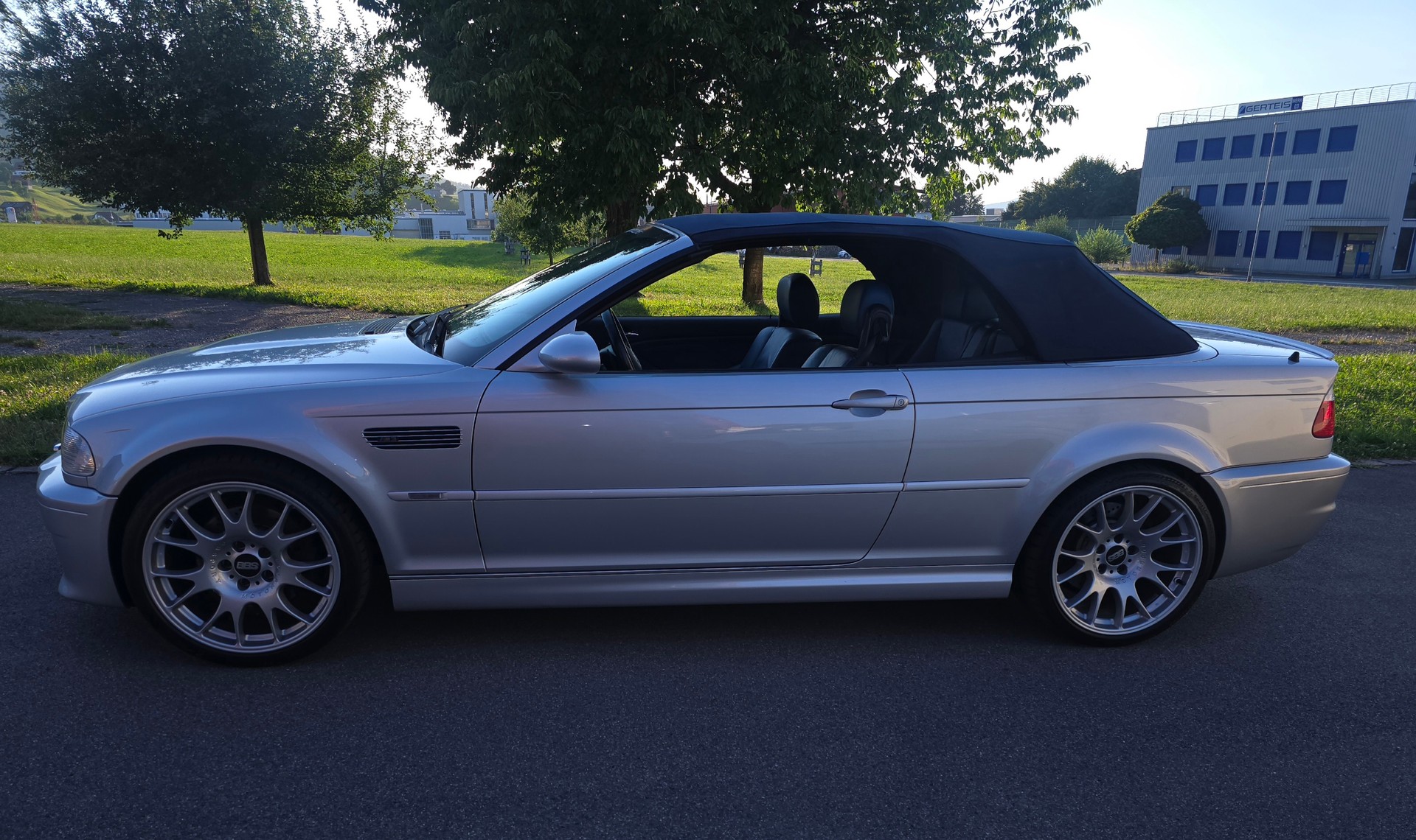 BMW M3 Cabriolet-image-13