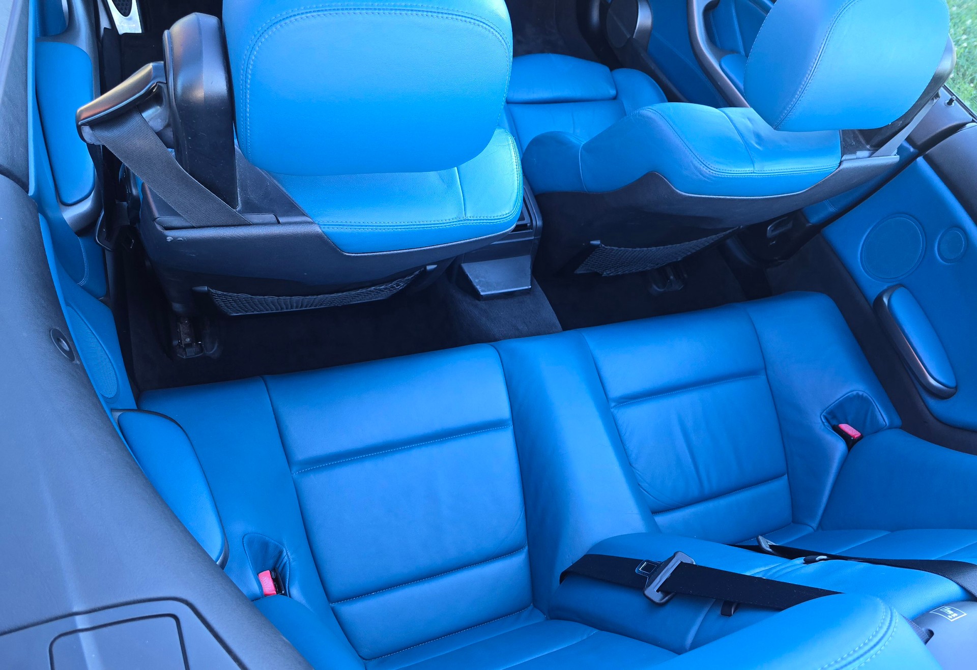 BMW M3 Cabriolet-image-10