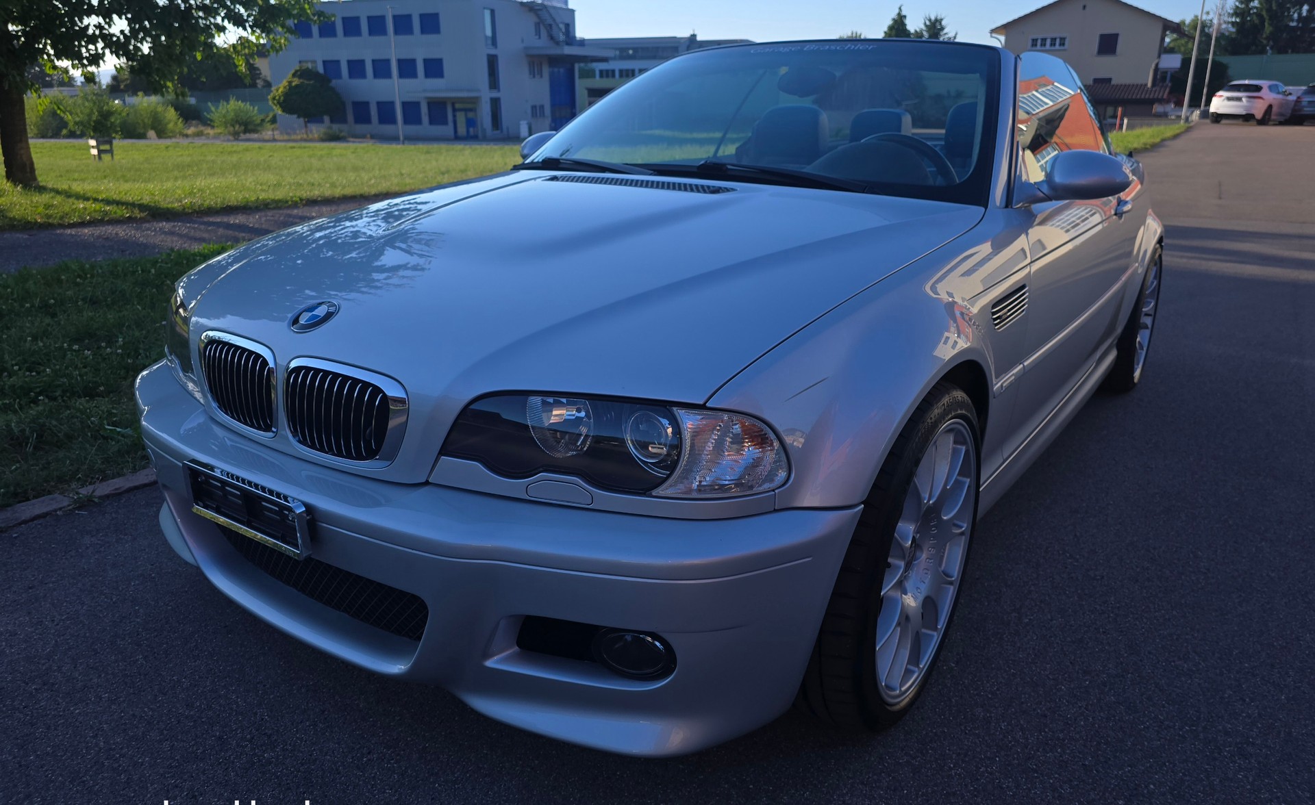 BMW M3 Cabriolet-showroom-element-1