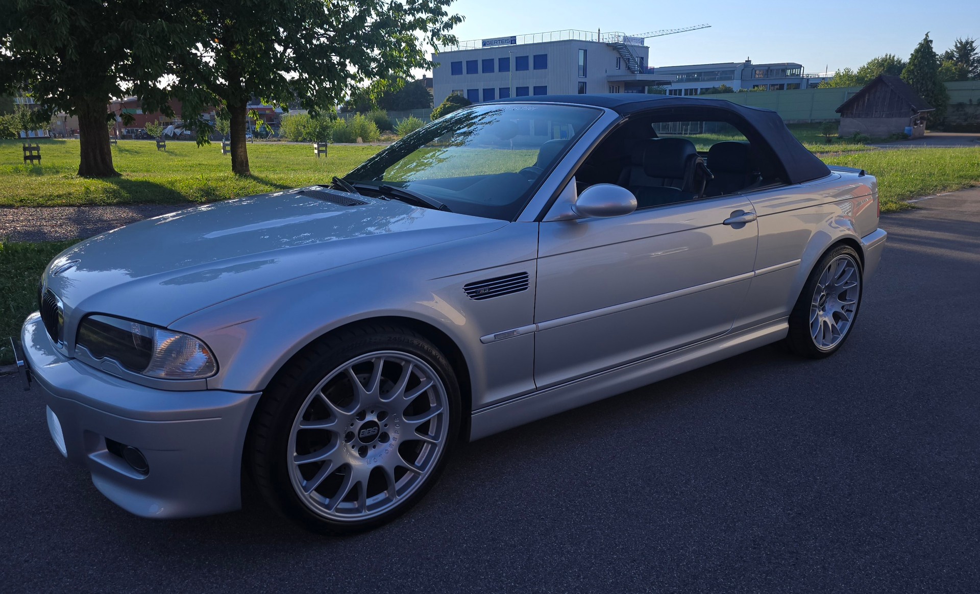 BMW M3 Cabriolet-image-12