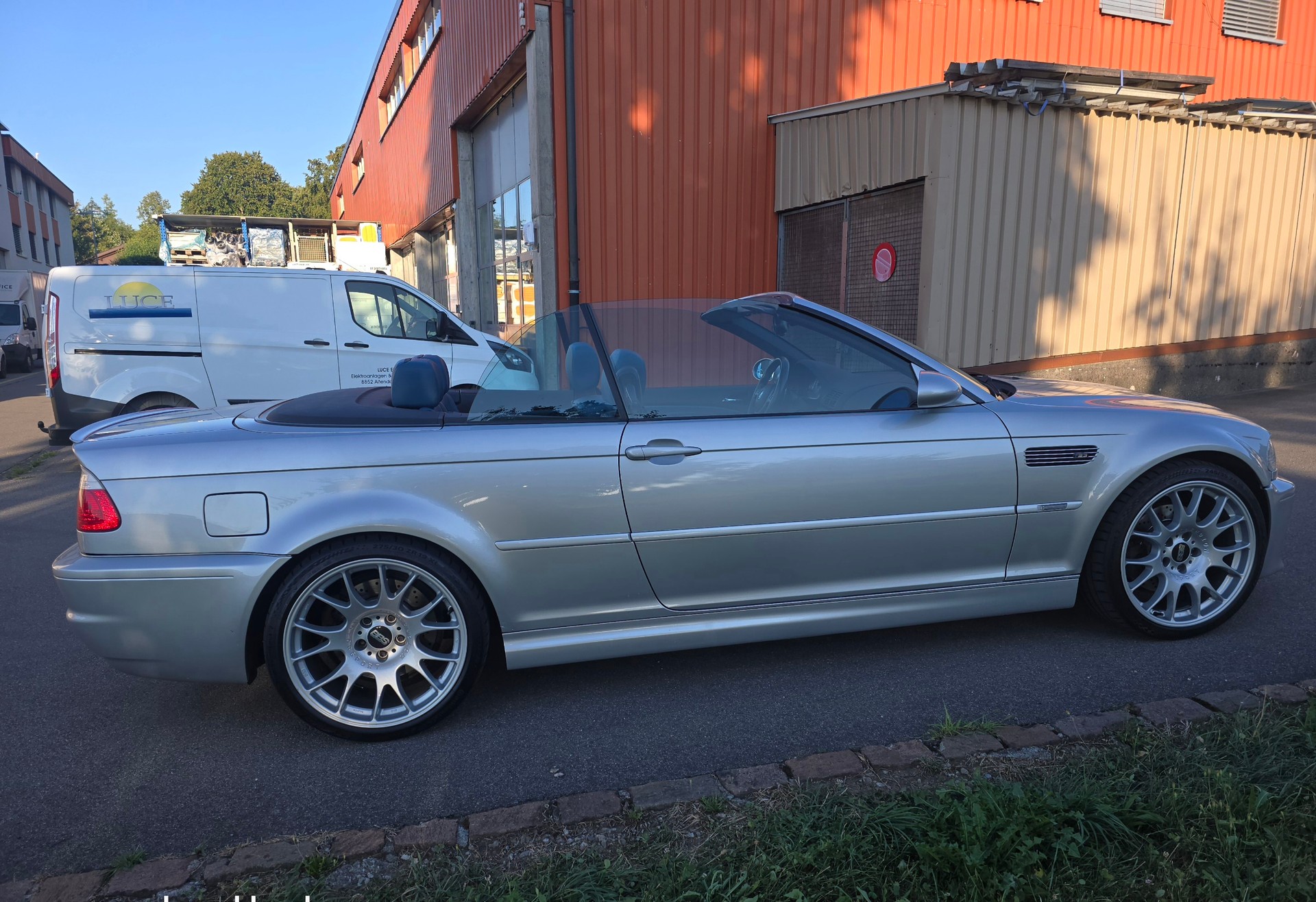 BMW M3 Cabriolet-image-7